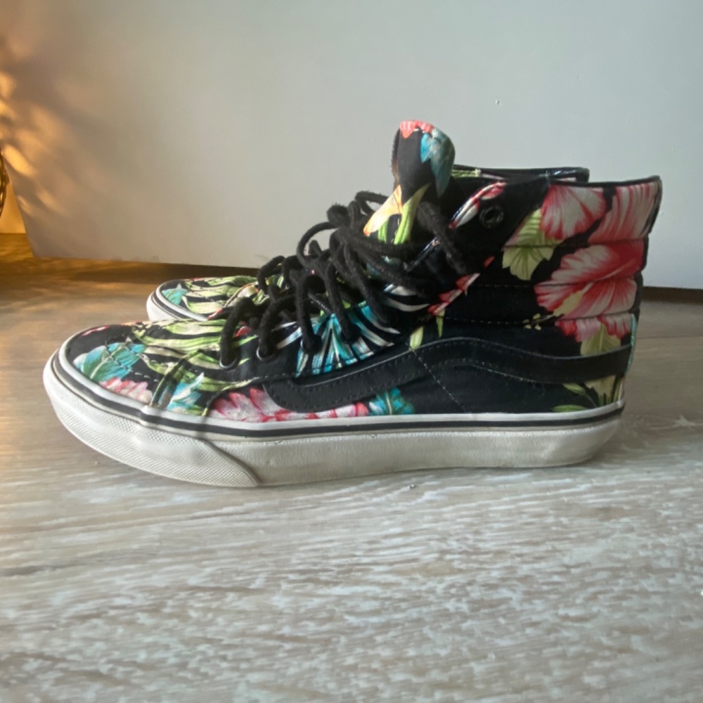 Vans Hi-tops - Picture 3 of 7